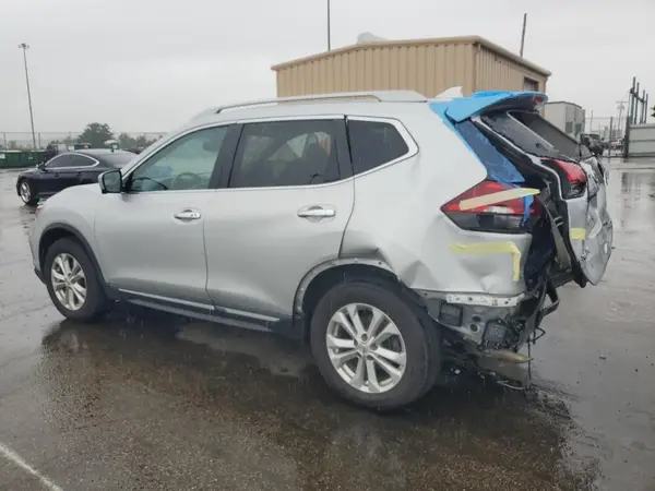 5N1AT2MV0HC771495 2017 NISSAN ROGUE - Image 2