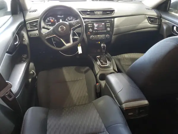 5N1AT2MV0HC775580 2017 NISSAN ROGUE - Image 8