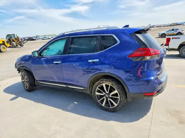 5N1AT2MV0HC777717 2017 NISSAN ROGUE - Image 2