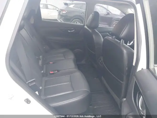 5N1AT2MV0HC777832 2017 NISSAN ROGUE - Image 8