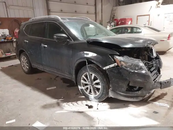 5N1AT2MV0HC777894 2017 NISSAN ROGUE - Image 1