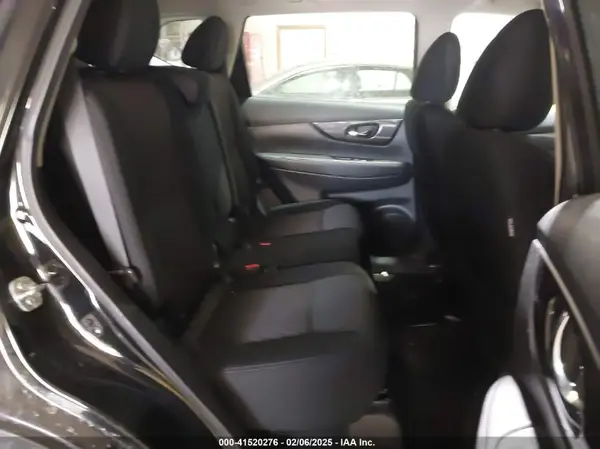 5N1AT2MV0HC777894 2017 NISSAN ROGUE - Image 8