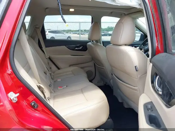 5N1AT2MV0HC785767 2017 NISSAN ROGUE - Image 8