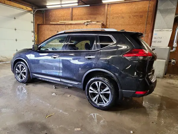 5N1AT2MV0HC791729 2017 NISSAN ROGUE - Image 2
