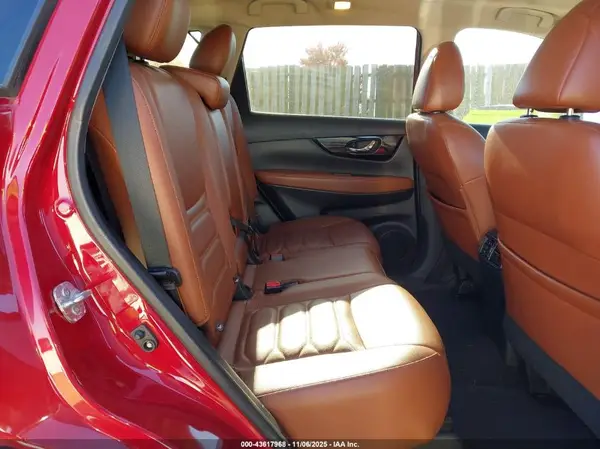 5N1AT2MV0HC792816 2017 NISSAN ROGUE - Image 8