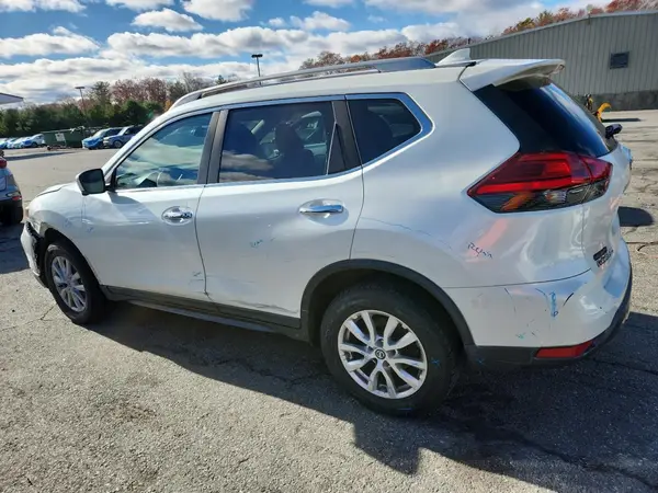 5N1AT2MV0HC794565 2017 NISSAN ROGUE - Image 2