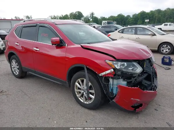 5N1AT2MV0HC796574 2017 NISSAN ROGUE - Image 1
