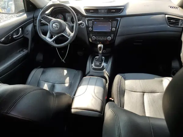 5N1AT2MV0HC798566 2017 NISSAN ROGUE - Image 8
