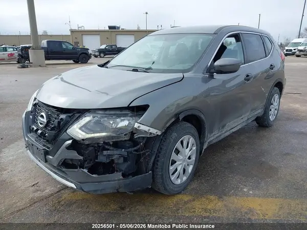 5N1AT2MV0HC800302 2017 NISSAN ROGUE - Image 2