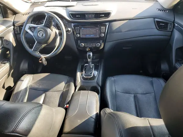 5N1AT2MV0HC801319 2017 NISSAN ROGUE - Image 8