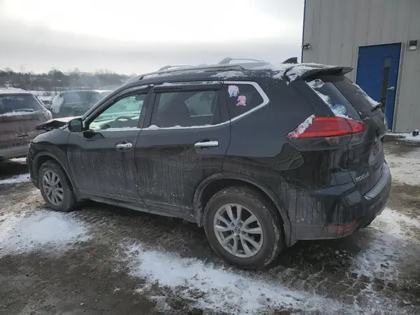 5N1AT2MV0HC814703 2017 NISSAN ROGUE - Image 2