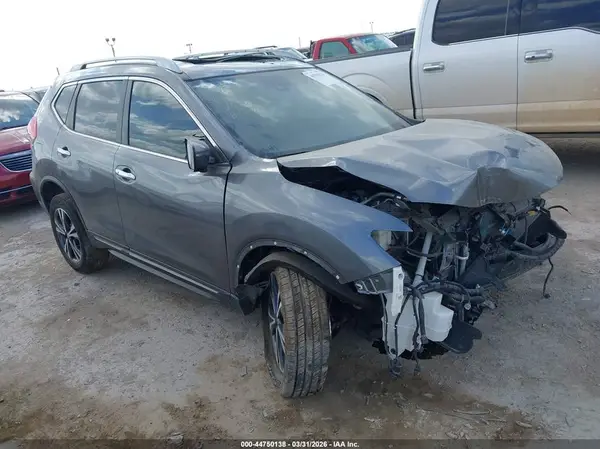 5N1AT2MV0HC815091 2017 NISSAN ROGUE - Image 1