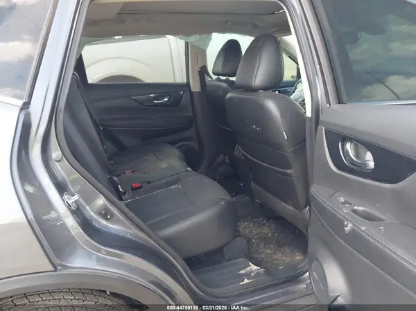 5N1AT2MV0HC815091 2017 NISSAN ROGUE - Image 8