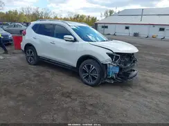 5N1AT2MV0HC815592 2017 NISSAN ROGUE