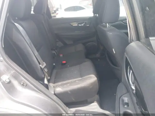 5N1AT2MV0HC819190 2017 NISSAN ROGUE - Image 8