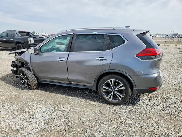 5N1AT2MV0HC827242 2017 NISSAN ROGUE - Image 2