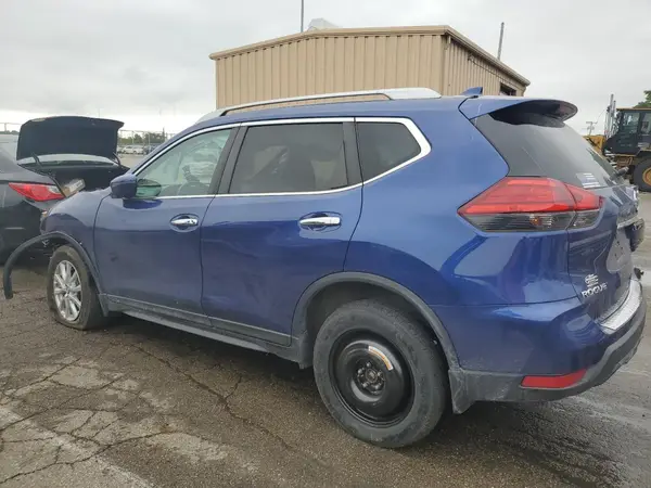 5N1AT2MV0HC829766 2017 NISSAN ROGUE - Image 2