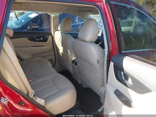 5N1AT2MV0HC836782 2017 NISSAN ROGUE - Image 8