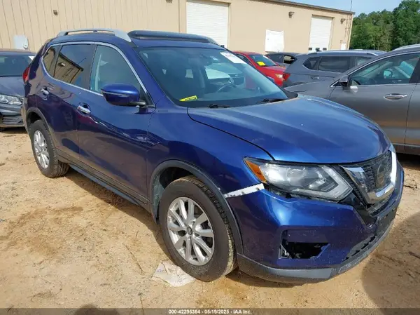 5N1AT2MV0HC841769 2017 NISSAN ROGUE - Image 1
