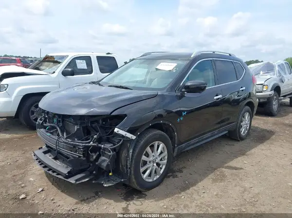 5N1AT2MV0HC842100 2017 NISSAN ROGUE - Image 2