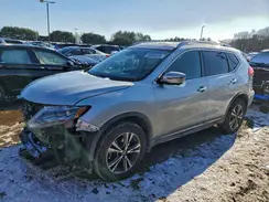5N1AT2MV0HC843229 2017 NISSAN ROGUE