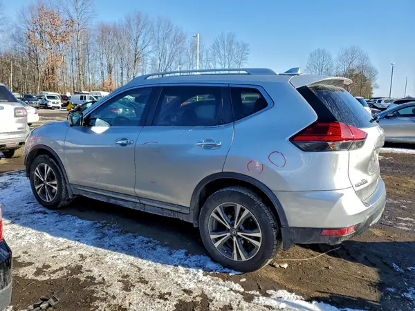 5N1AT2MV0HC843229 2017 NISSAN ROGUE - Image 2