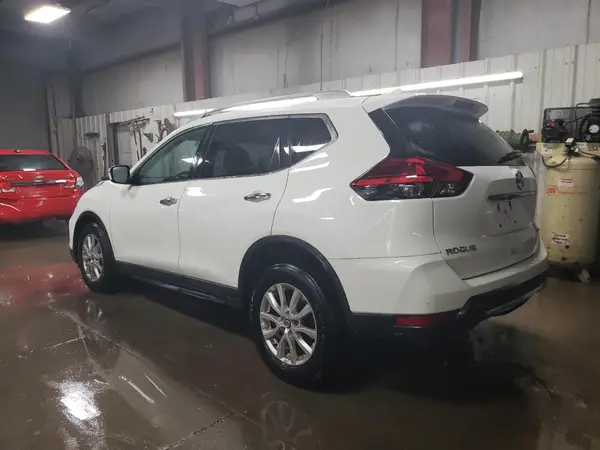 5N1AT2MV0HC846390 2017 NISSAN ROGUE - Image 2