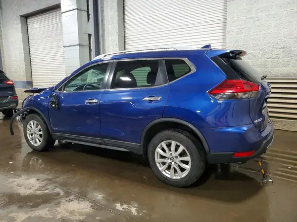 5N1AT2MV0HC847538 2017 NISSAN ROGUE - Image 2