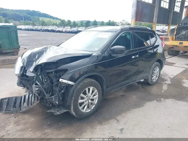5N1AT2MV0HC850777 2017 NISSAN ROGUE - Image 2