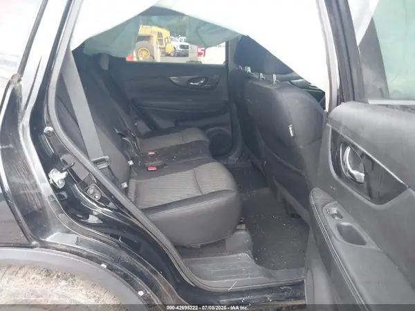 5N1AT2MV0HC850777 2017 NISSAN ROGUE - Image 8