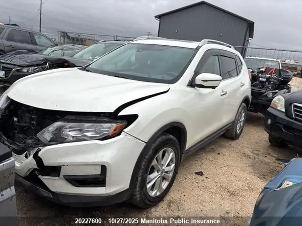 5N1AT2MV0HC851623 2017 NISSAN ROGUE - Image 2