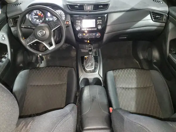5N1AT2MV0HC858202 2017 NISSAN ROGUE - Image 8