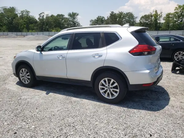 5N1AT2MV0HC858667 2017 NISSAN ROGUE - Image 2