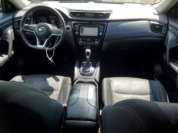 5N1AT2MV0HC860497 2017 NISSAN ROGUE - Image 8