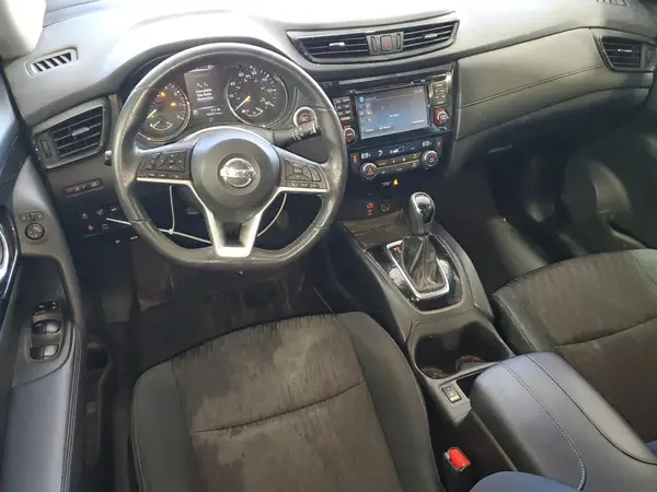5N1AT2MV0HC860757 2017 NISSAN ROGUE - Image 8