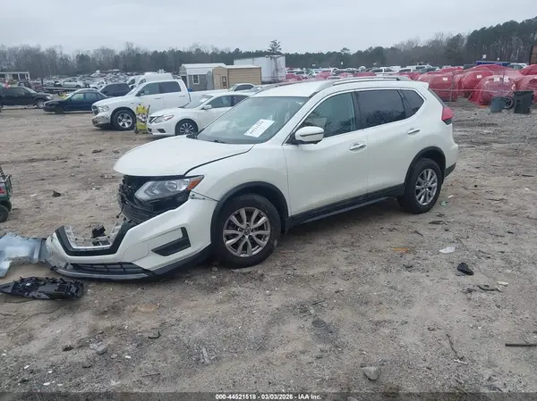 5N1AT2MV0HC863500 2017 NISSAN ROGUE - Image 2