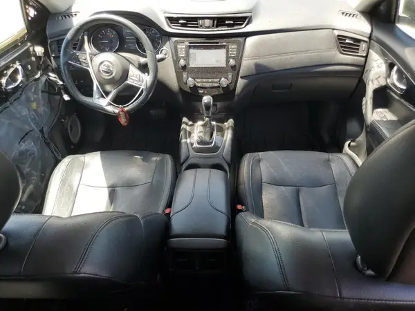 5N1AT2MV0HC863660 2017 NISSAN ROGUE - Image 8