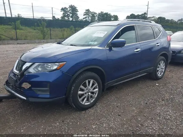 5N1AT2MV0HC867739 2017 NISSAN ROGUE - Image 2