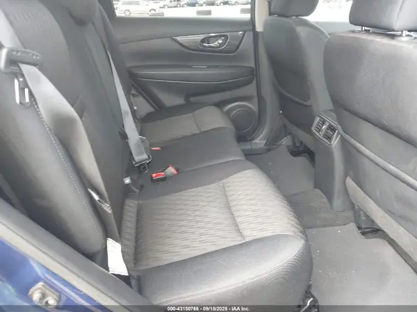5N1AT2MV0HC867739 2017 NISSAN ROGUE - Image 8