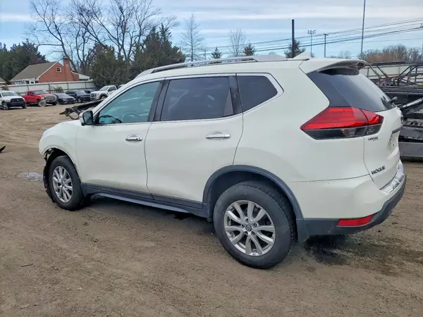 5N1AT2MV0HC874481 2017 NISSAN ROGUE - Image 2