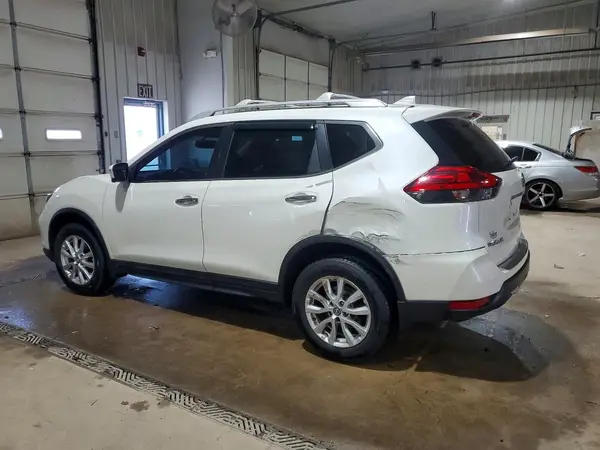 5N1AT2MV0HC875582 2017 NISSAN ROGUE - Image 2
