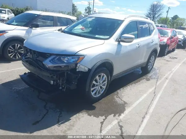 5N1AT2MV0HC877719 2017 NISSAN ROGUE - Image 2