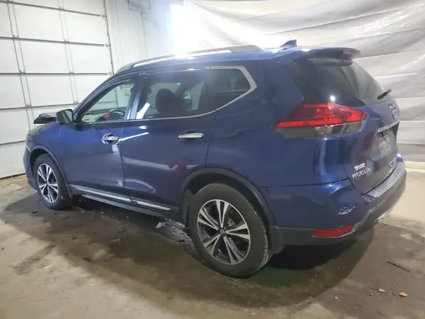 5N1AT2MV0HC878174 2017 NISSAN ROGUE - Image 2