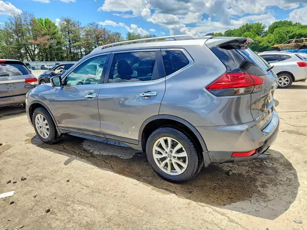 5N1AT2MV0HC878546 2017 NISSAN ROGUE - Image 2