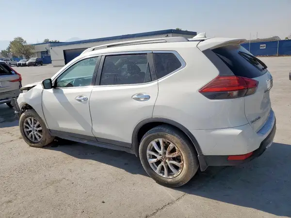 5N1AT2MV0HC884279 2017 NISSAN ROGUE - Image 2