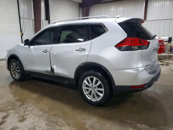 5N1AT2MV0HC888588 2017 NISSAN ROGUE - Image 2