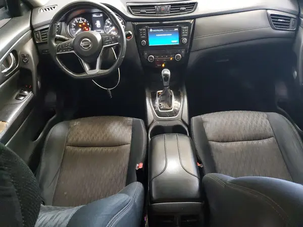 5N1AT2MV0HC888588 2017 NISSAN ROGUE - Image 8