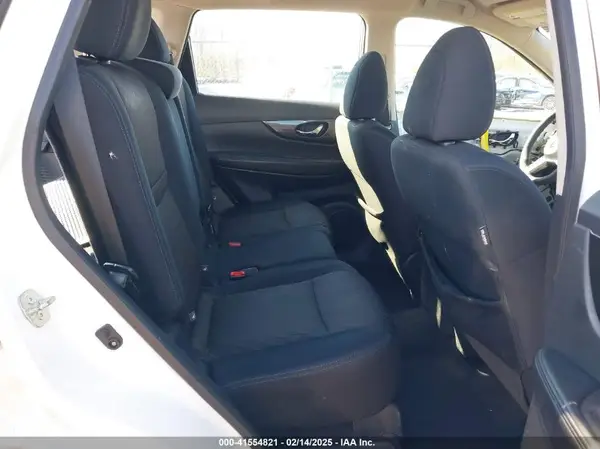 5N1AT2MV0HC890986 2017 NISSAN ROGUE - Image 8