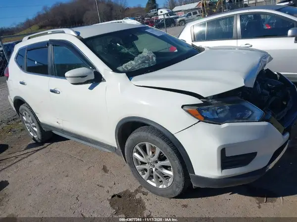 5N1AT2MV0HC891510 2017 NISSAN ROGUE - Image 1