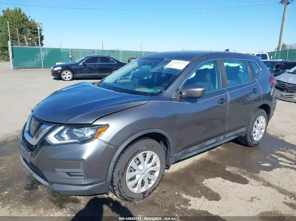 5N1AT2MV0HC891524 2017 NISSAN ROGUE - Image 2